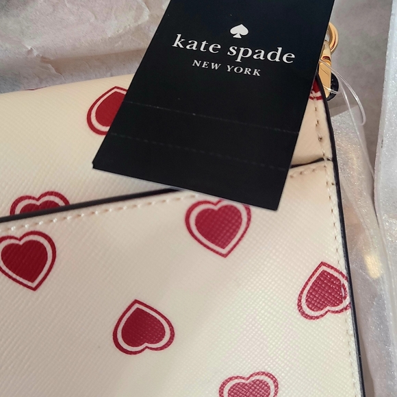 Summer Designer Clearance ($300 OFF)! NEW Madison Heartfelt Geo Flap Crossbody - Picture 4 of 9